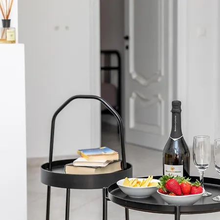 Manouk's Two Bedroom Naxos City